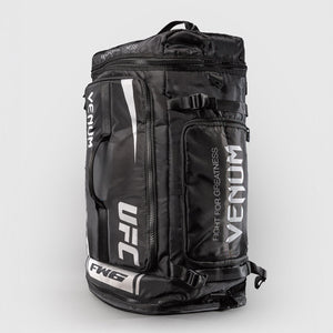 Sporttasche Venum UFC Fight Week Unity Schwarz-Weiß