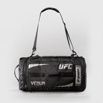 Sporttasche Venum UFC Fight Week Unity Schwarz-Weiß 
