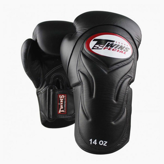 Muay Thai Handschuhe Twins Special BGVL6 schwarz-schwarz – Combat Arena
