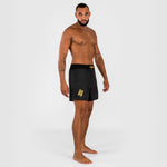 MMA Shorts Venum X Ares 2.0 Schwarz-Gold 