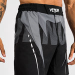 MMA Shorts Venum Adrenaline Schwarz-grau 