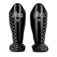 Schienbeinschoner Fairtex Wettbewerb SP5 mit schwarzen Fußstützen 