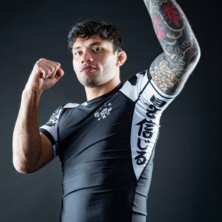 Rashguard Half Sumo Sugoi Ranked Bianco-Combat Arena