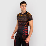 Rashguard Venum Quetzal Fury Kurzarm Schwarz-Rot 