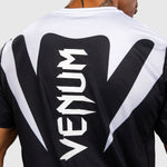 T-shirt Venum Attack 90 Dry Tech Schwarz-weiß-Combat Arena