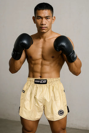 Kick-Thai Shorts Combat Arena Light Tech Cremeweiß 